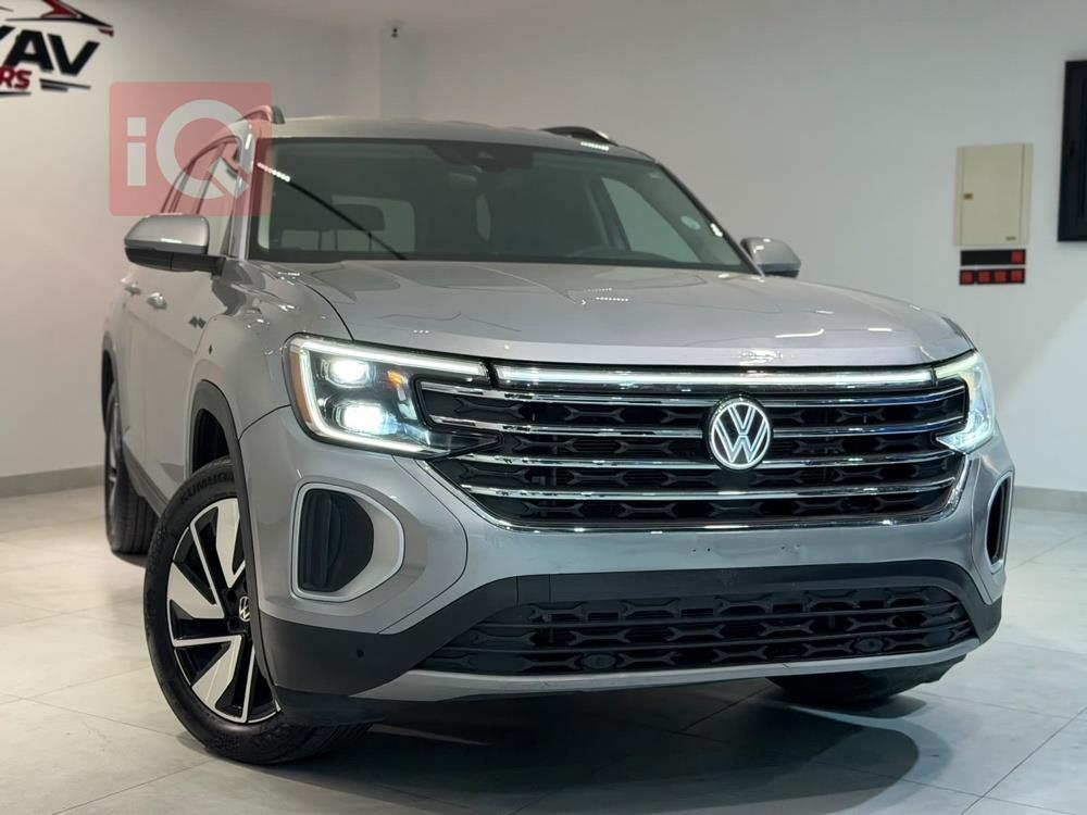 https://cdn.iqcars.ioacf53ba6-39a5-4f47-848a-057811d171ee_1.jpg